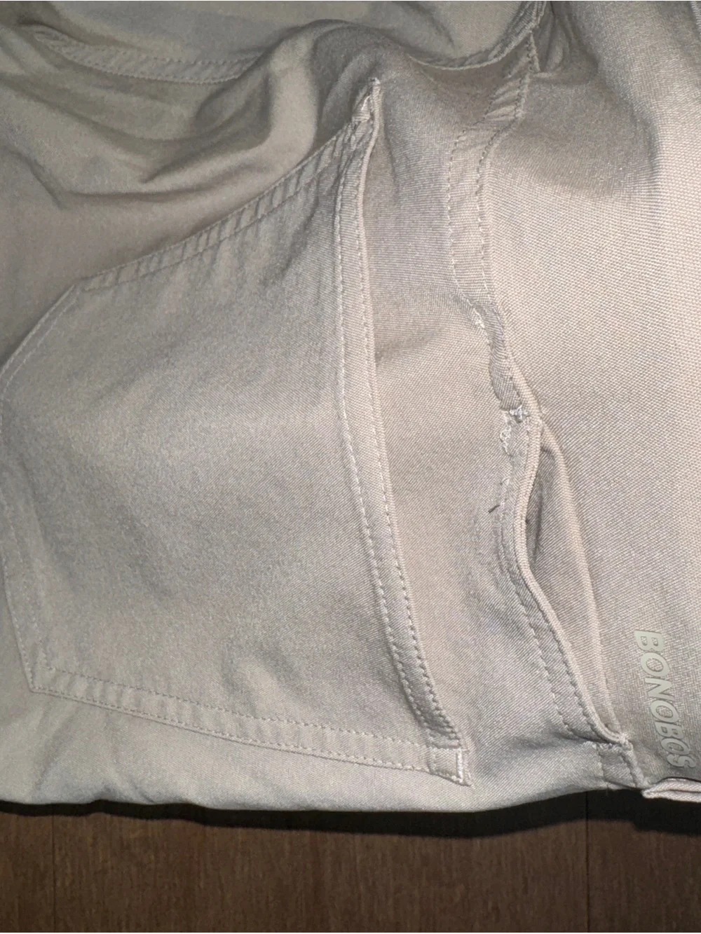 Men's Bonobos Golf Athletic Khakis 34/32 slim fit, smoke free home.